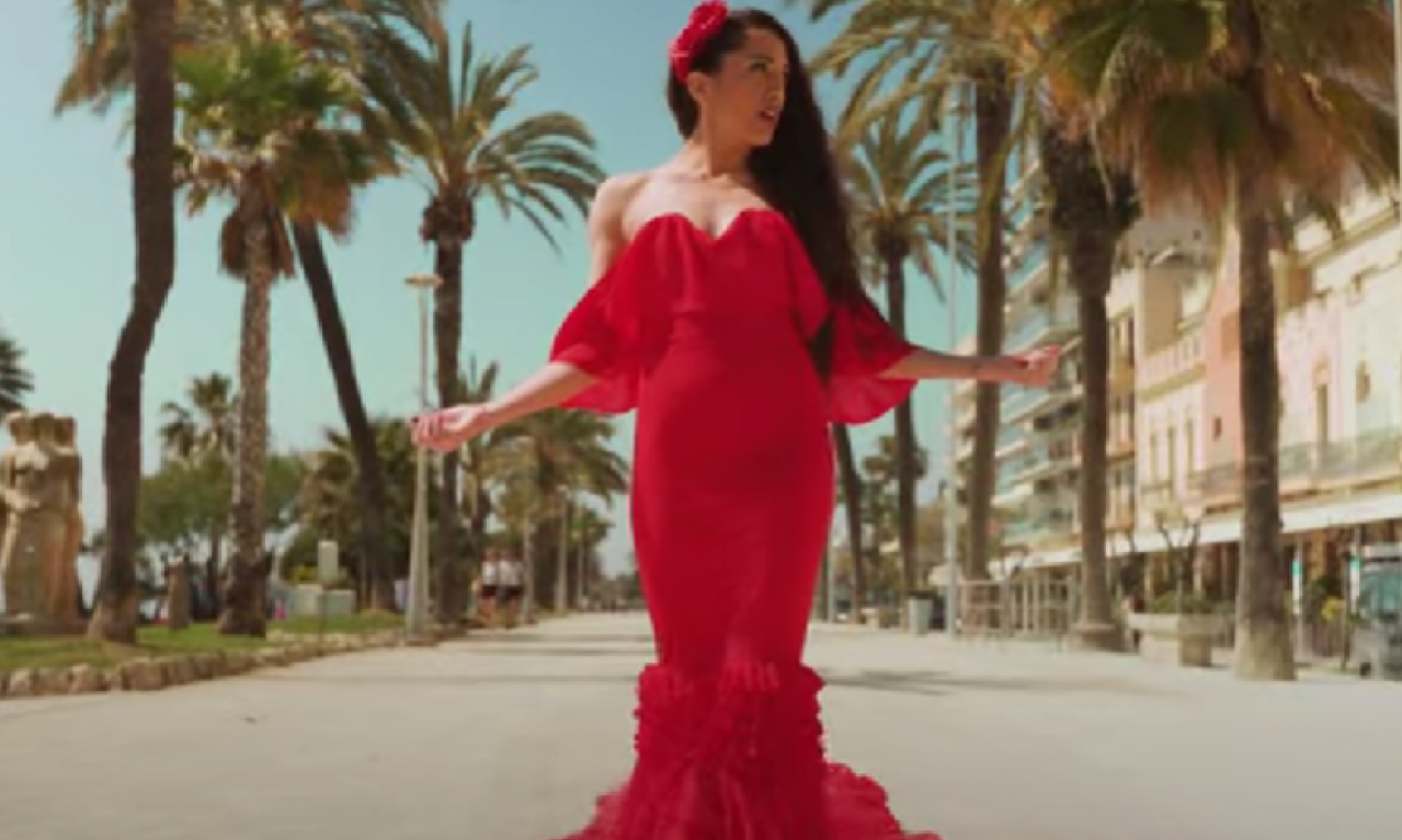 MILENA ĆERANIĆ OBJAVILA PRVI ALBUM Ovu pesmu joj je napisao Sloba Radanović "Jako volim kako piše" (VIDEO)