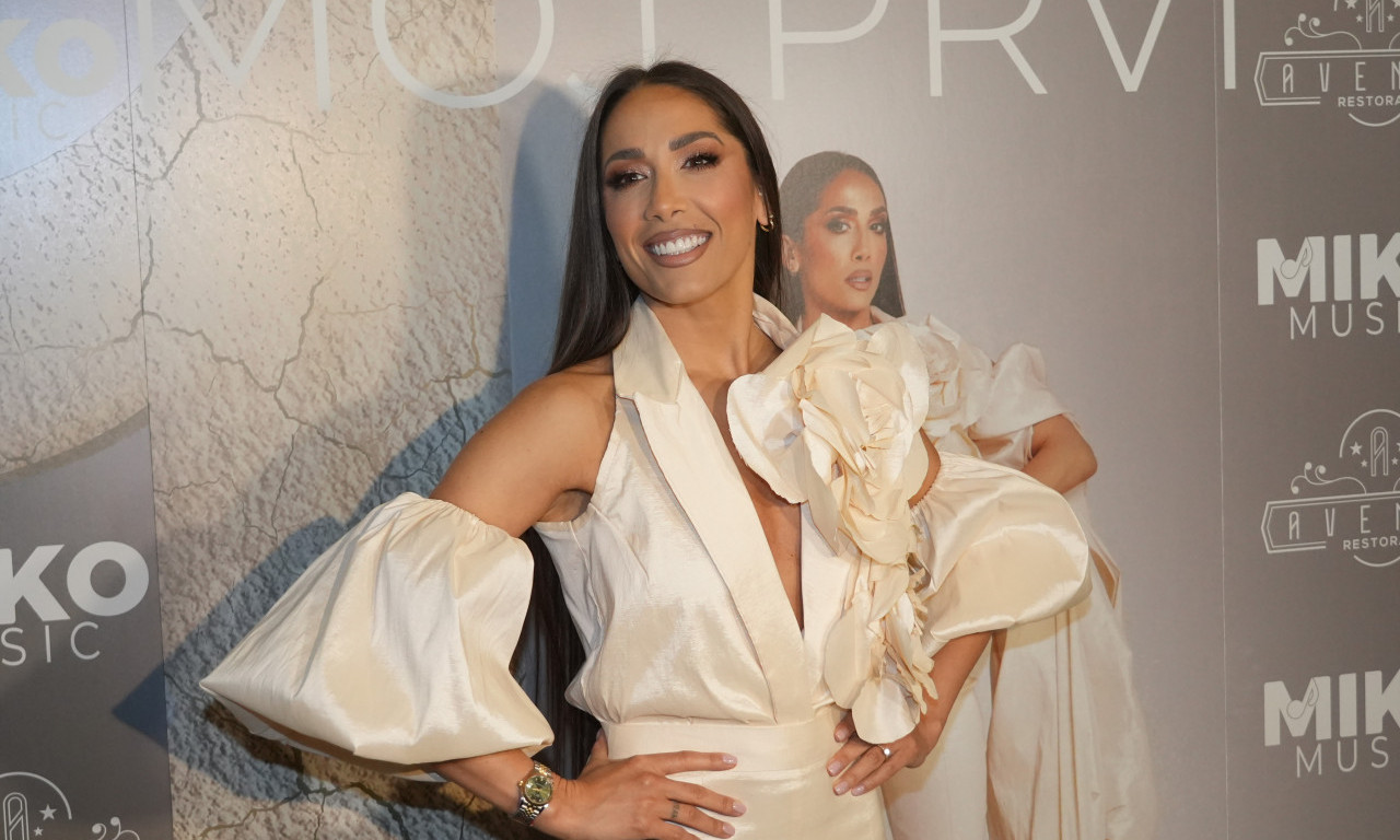 PROMOCIJA ALBUMA MILENE ĆERANIĆ Pevačica blista u belom kombinezonu, tu je kolega koji joj je bio cimer (FOTO)