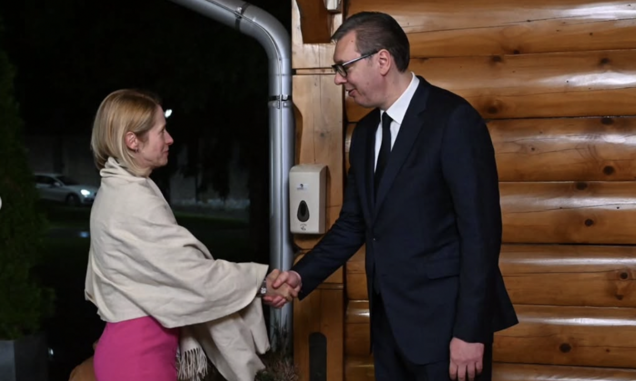 VUČIĆ SA KAJOM KALAS U VILI MIR Evo šta je šefica diplomatije EU rekla po dolasku u Srbiju (VIDEO)