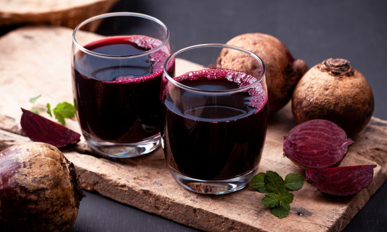 SOK KOJI ČUVA SRCE I SNIŽAVA PRITISAK Naši stari su ga pili svakog dana!