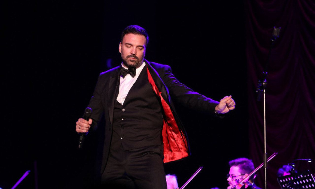 IVAN BOSILJČIĆ POSLE 16 GODINA PONOVO PRED PUBLIKOM U DOMU SINDIKATA: "Naše veče" nije običan koncert (FOTO)