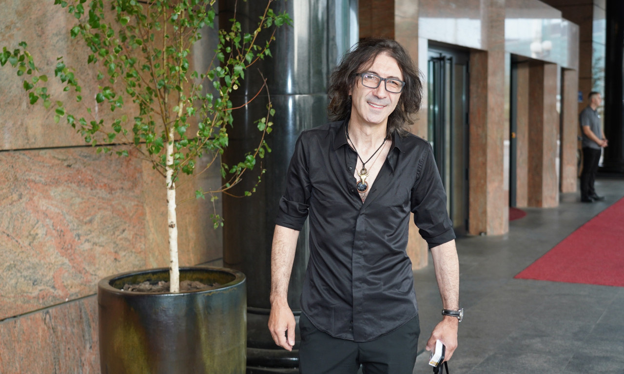 RALE, BRAJA, GOCA ŠAULIĆ... Sokoj zatvorio vrata za medije, a evo ko je od estradnjaka došao na važan sastanak