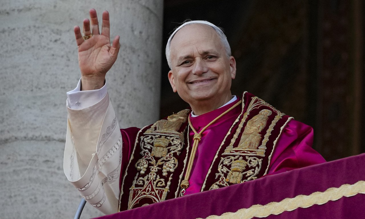 PAPA LAV XIV UPUTIO APEL POZNATIM GLUMCIMA I REDITELJIMA: Učiniti više za zaštitu bioskopa, evo zašto je to danas važno