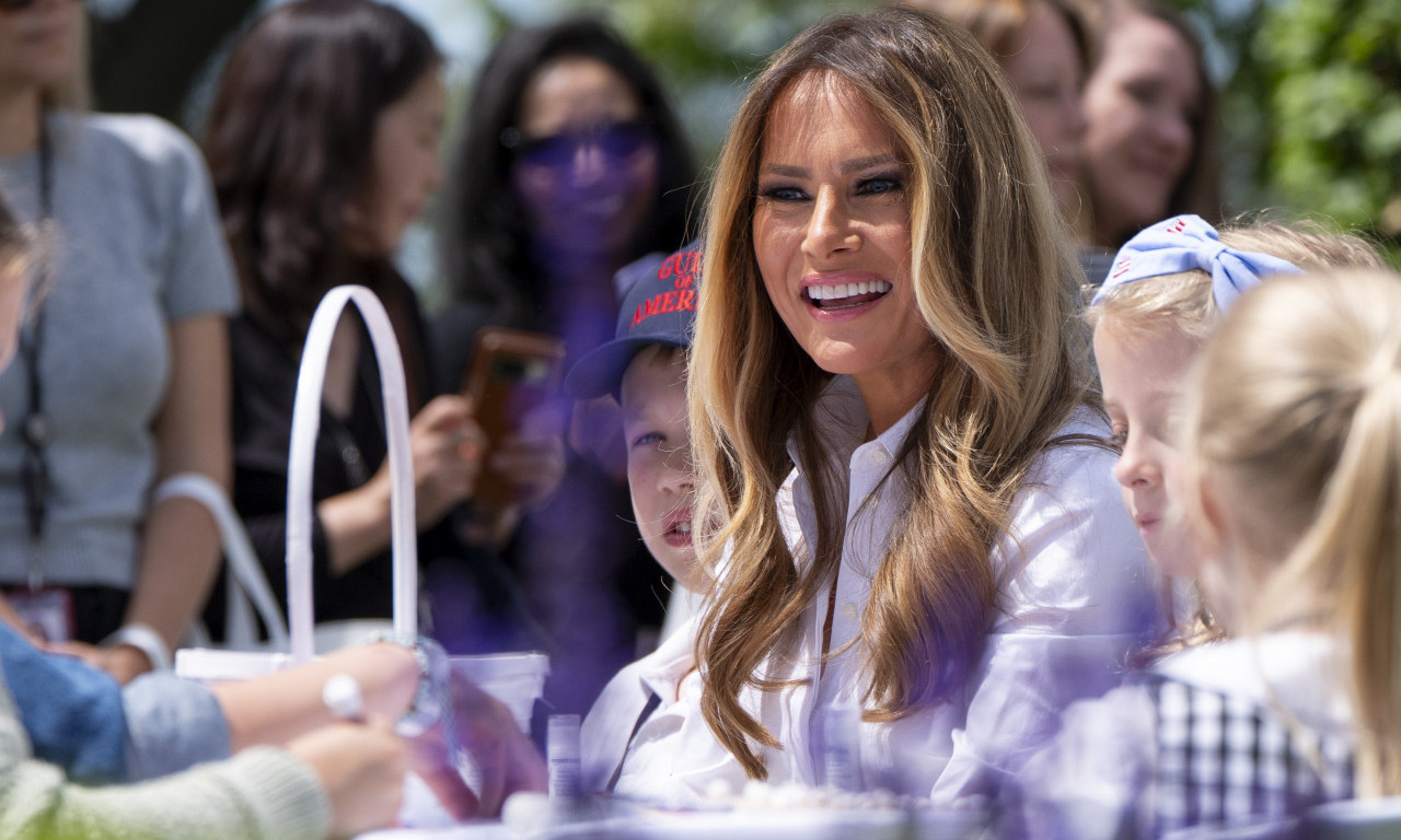 ZBOG OVOGA JE MELANIJA MODNA IKONA: Letnji stajling koji možete i vi da kopirate već danas!