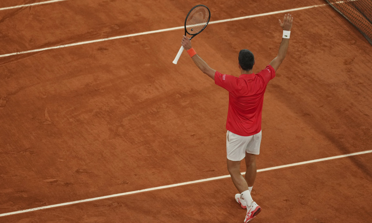 JEDNOSTAVNO NAJBOLJI: Novak izbacio Zvereva i zakazao duel protiv Sinera u polufinalu Rolan Garosa!