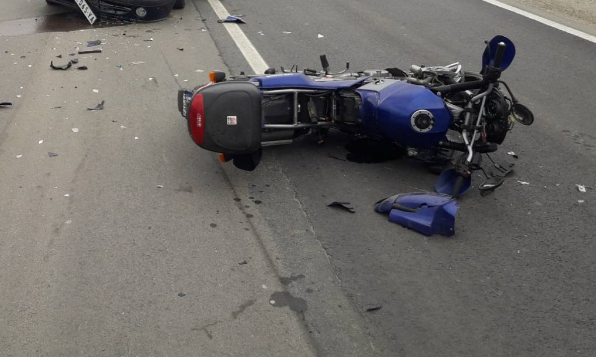 SUDARILI SE MOTOR I AUTOMOBIL KOD STUDENTSKOG GRADA Motorista povređen