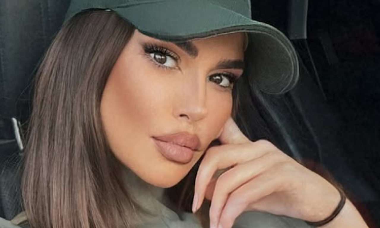 EMOTIVNA OBJAVA DIJANINE ŠNAJDERKE RASPLAKALA MNOGE Posle pet godina rada oprostila se od Diline tima