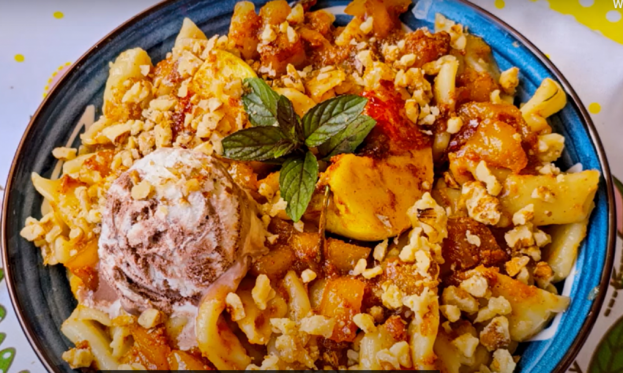 SLATKA PASTA SA KARAMELIZOVANIM VOĆEM Neobičan spoj koji morate probati!