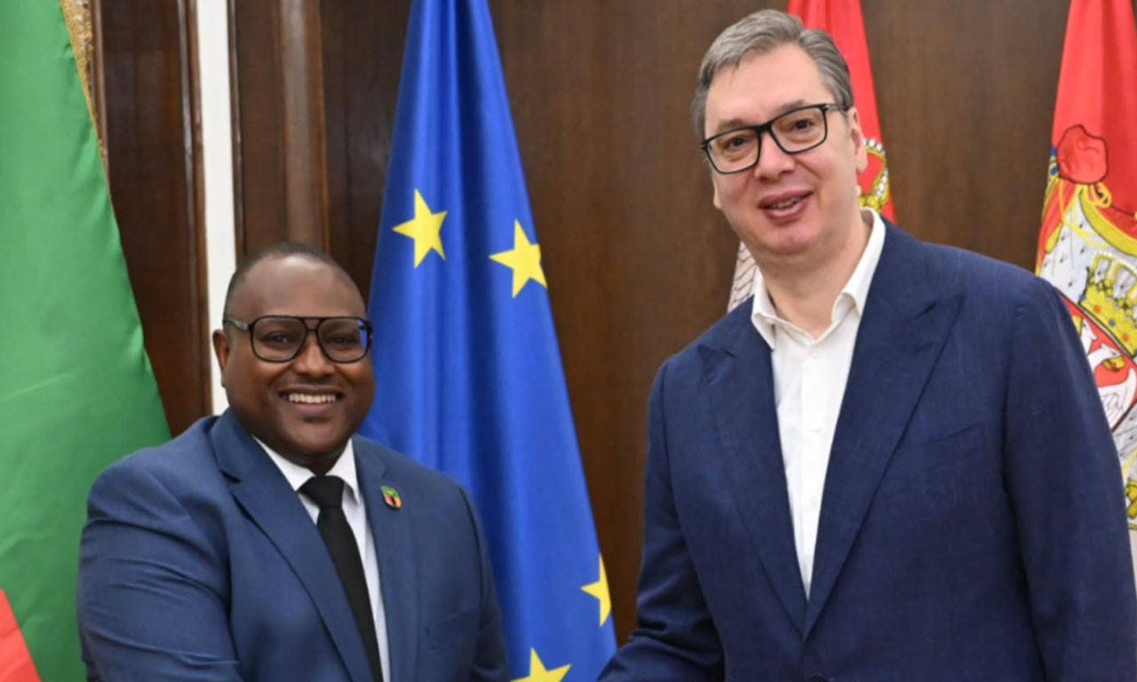 SRBIJA I ZAMBIJA JAČAJU ODNOSE Vučić sa ministrom Haimbeom o partnerstvu i podršci (FOTO)