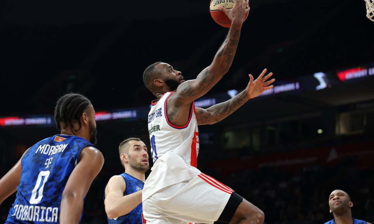 CRVENA ZVEZDA RAZBIJA BUDUĆNOST: Dvocifrena prednost crveno belih