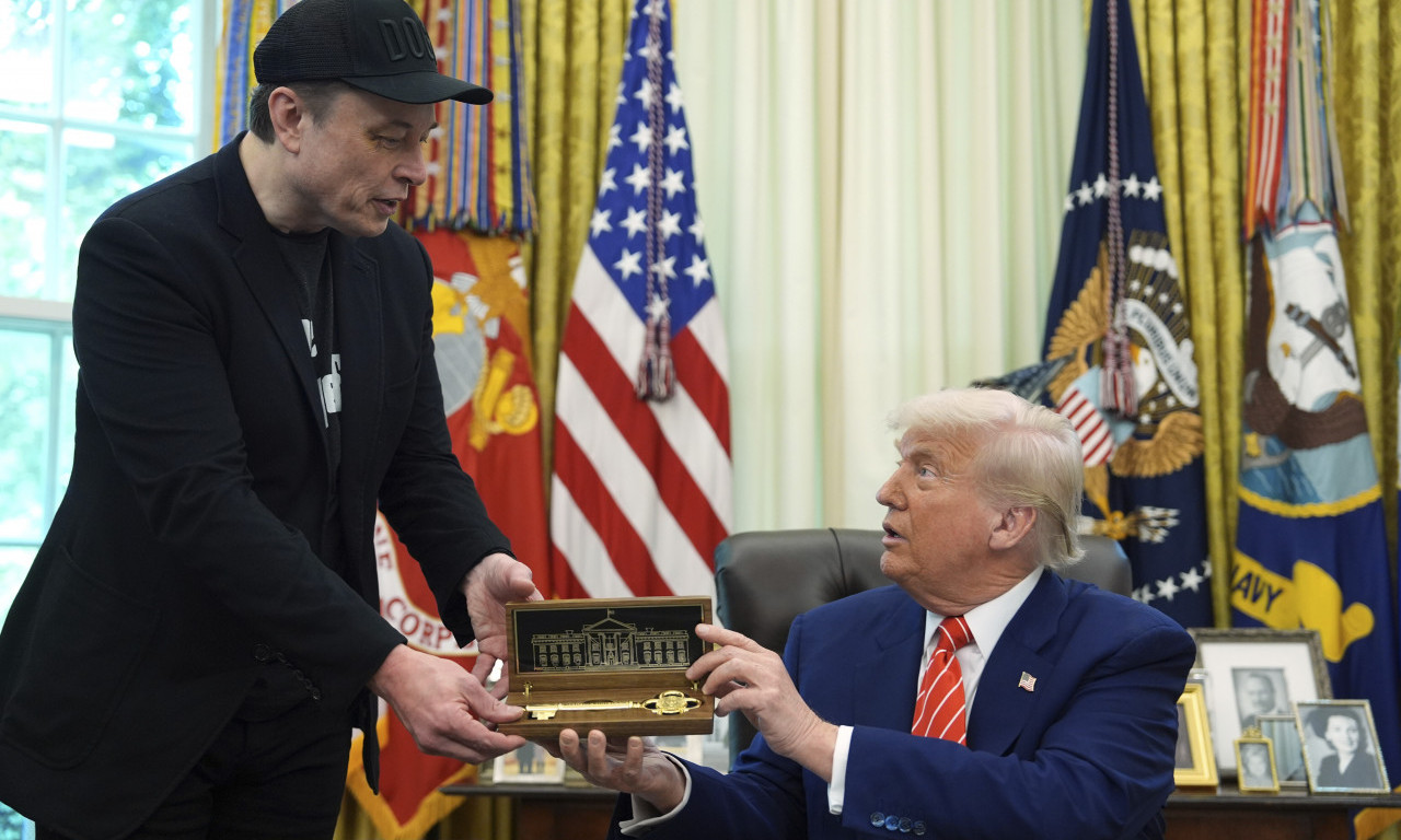 MASK KREĆE NA BELU KUĆU? Osniva stranku i sprema se da KUPI IZBORE!