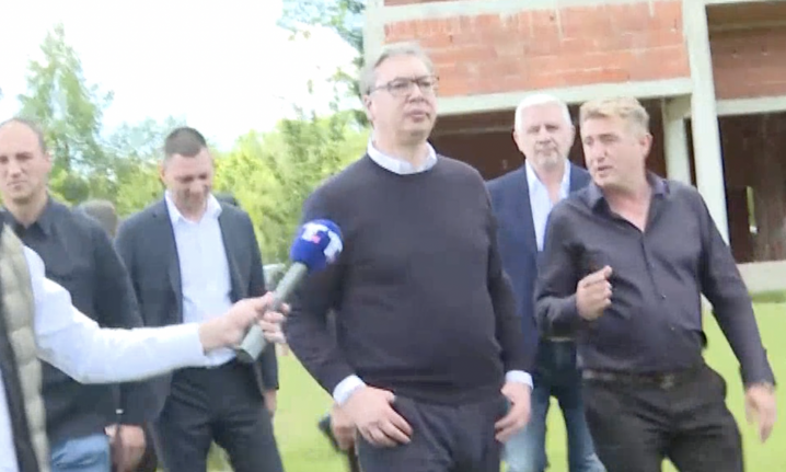 VUČIĆ SVE NASMEJAO IZJAVOM U KOSJERIĆU Evo šta kaže za "srpsku džangrizavost" tokom obilaska Zlatiborskog okruga (VIDEO)