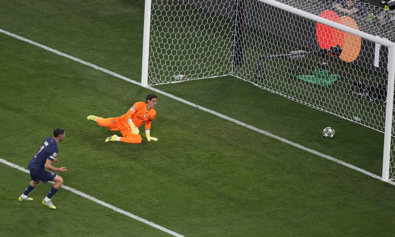 PARIZ RAZBIJA INTER I JURI KA TITULI: Pogledajte sve golove iz prvog poluvremena! (VIDEO)
