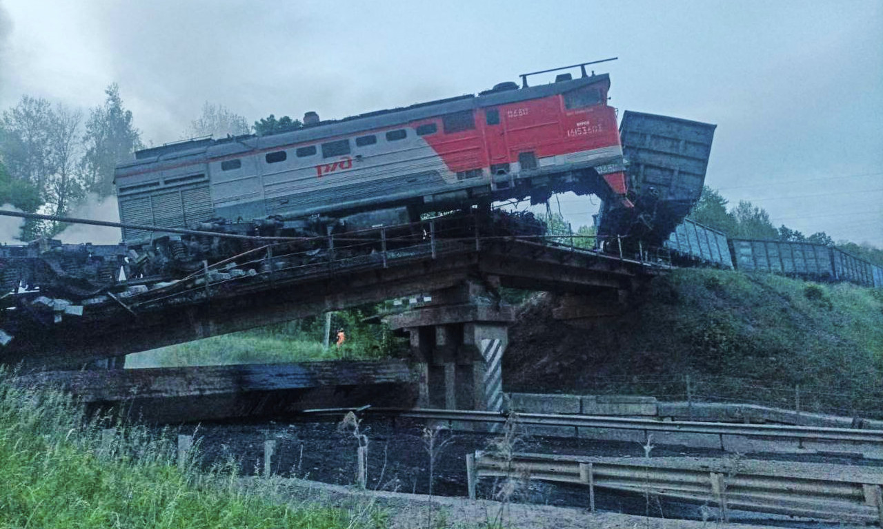 HOROR NA PRUZI Voz sa 388 putnika upao u ambis – troje dece povređeno, bebi se bore za život!