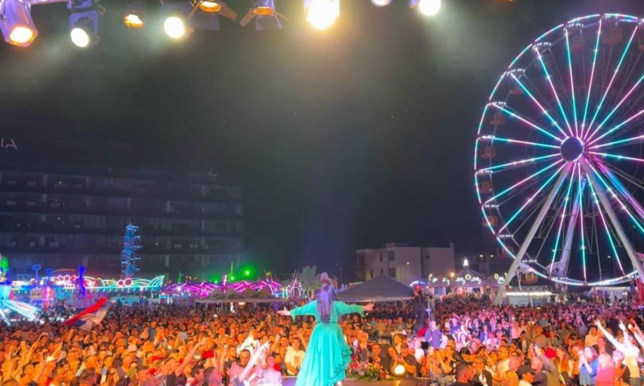 HAOS NA KONCERTU DRAGANE MIRKOVIĆ Pojavila se ova pevačica "Ovo je bilo najtežih 30 minuta u karijeri" (VIDEO)