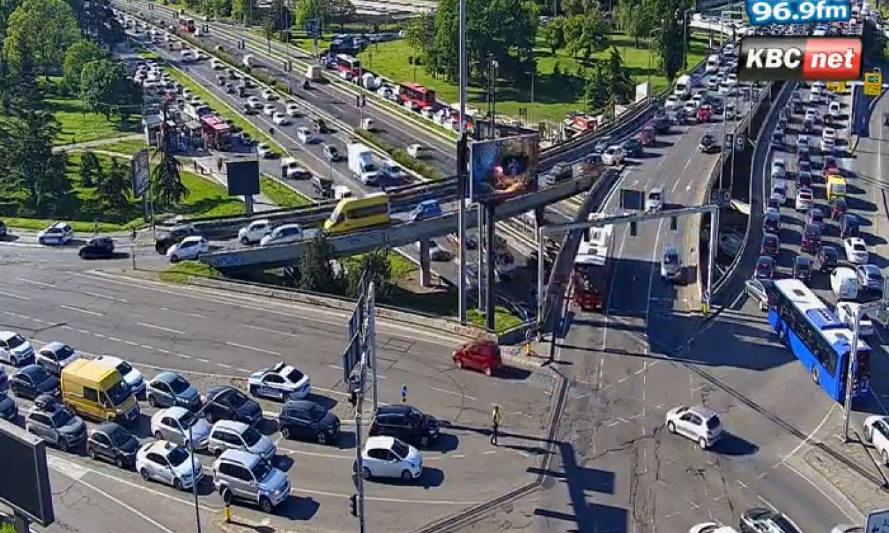 VOZAČI, IZBEGAVAJTE  OVAJ DEO GRADA Zbog radova kolaps u Beogradu, gužve i na izlazu iz zemlje