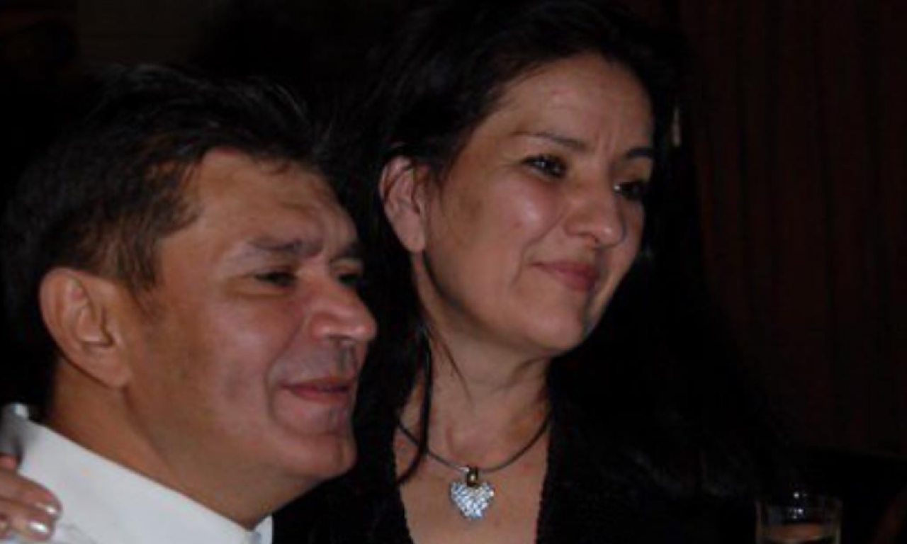 "SINAN SE PREVRĆE U GROBU, OSTALA SAM BEZ DINARA" Udovici legende narodne muzike izvršitelji došli na vrata