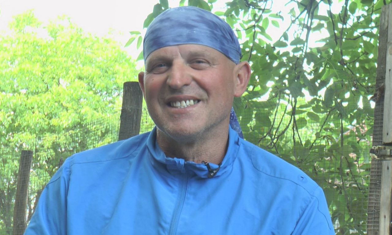 MILAN IZ ODŽAKA IMA EREKCIJU PO 28 SATI Nepristojne ponude dobija i od homoseksualaca, a evo kako živi sa dijagnozom!