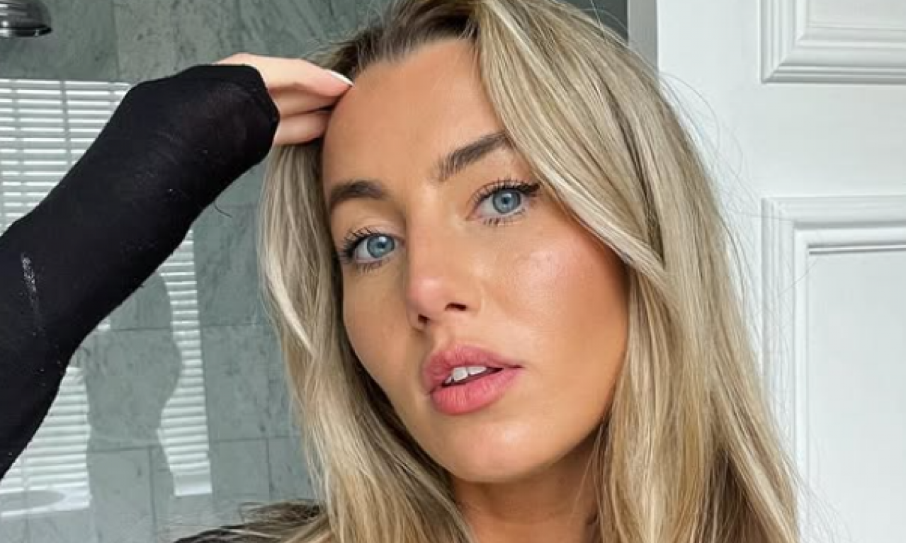 NOVINARSKI KAMELEON KOJI (PRE)ČESTO ZAVRŠI U VEZI SA FUDBALEROM! Ko je Eli Kolins, koja je viđena sa Švajnštajgerom