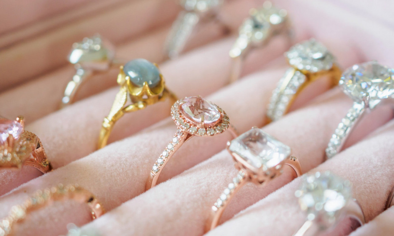 NAJMODERNIJE VERENIČKO PRSTENJE Za žene koje znaju šta žele