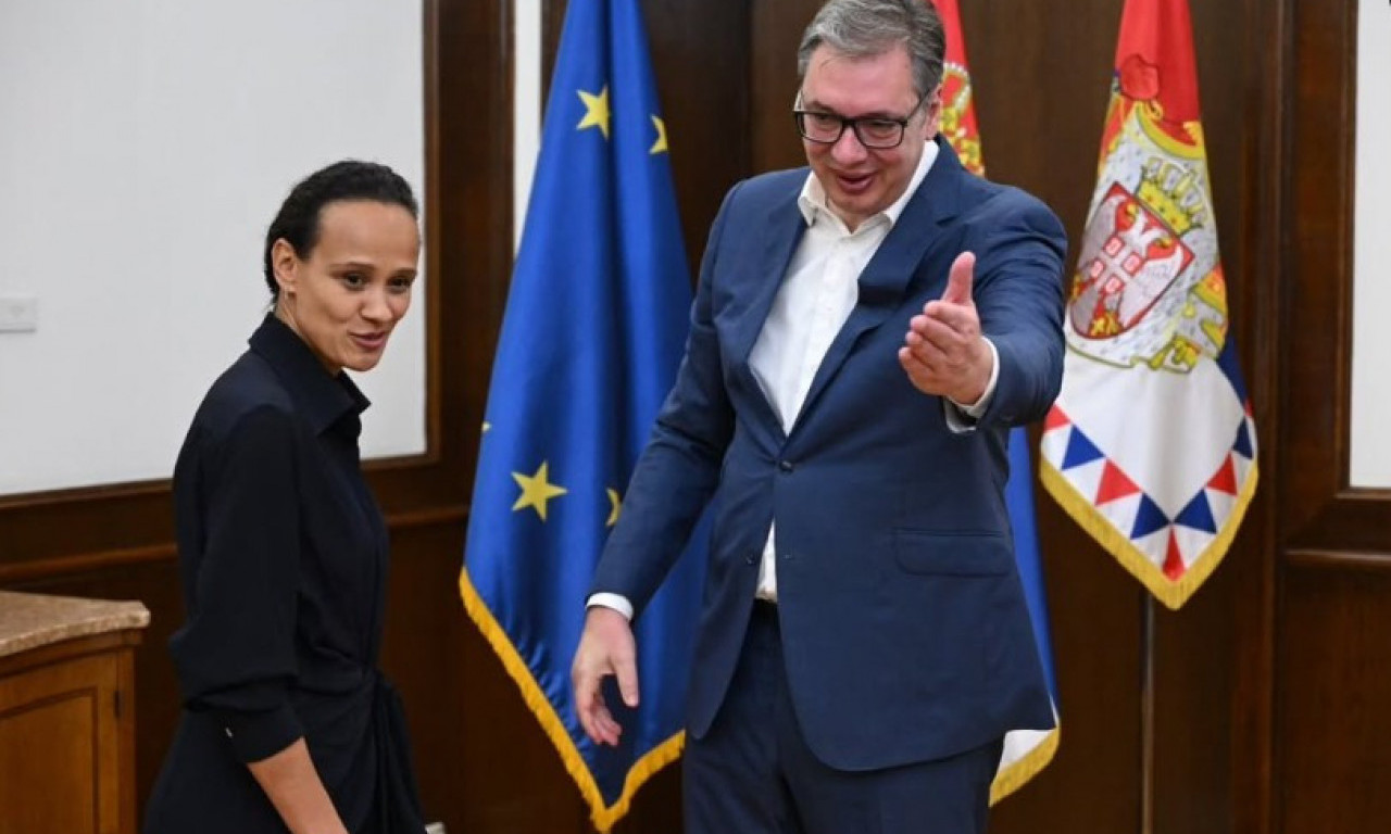 VUČIĆ SA DELEGACIJOM MMF-a  Veće plate i penzije, nastavak reformi ključnih za rast srpske privrede (FOTO)
