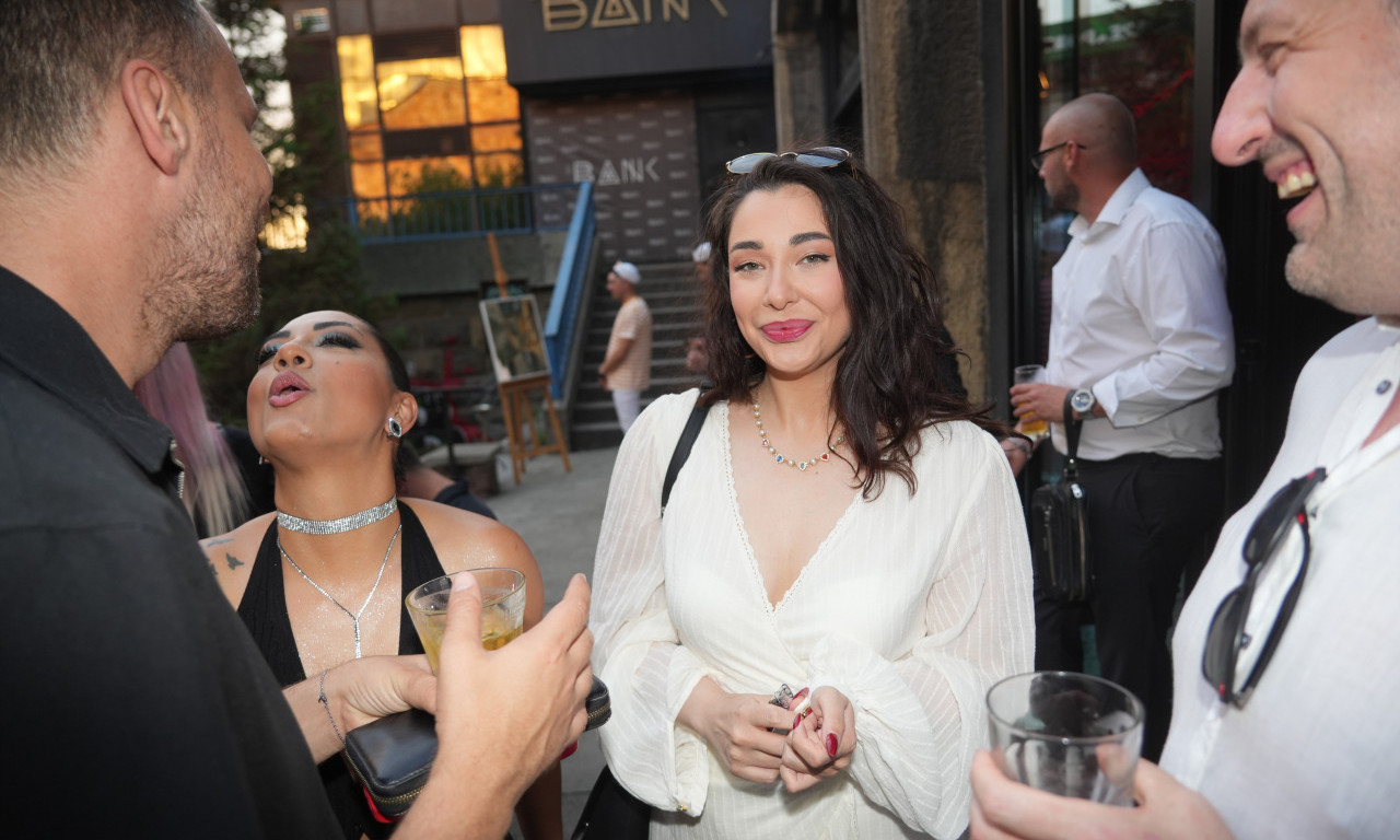 SANJA VUČIĆ OTKRILA KOLIKO NAPLAĆUJE PESME KOLEGAMA Osvrnula se i na svadbu Tee Tairović (VIDEO)