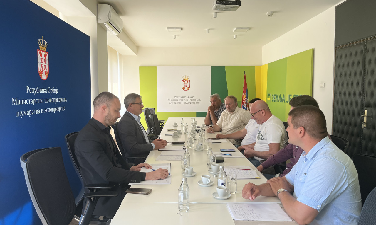 MINISTAR GLAMOČIĆ SA ASOCIJACIJOM POLJOPRIVREDNIKA Evo šta država može da učini povodom cene pšenice