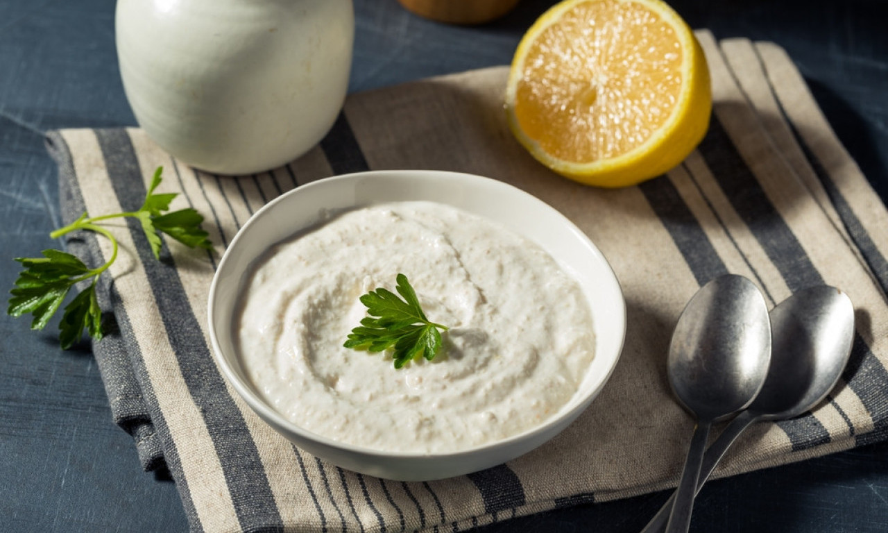 PROSTO TOPI MASNE NASLAGE Recept sa renom, limunom i đumbirom koji svi mogu da naprave kod kuće