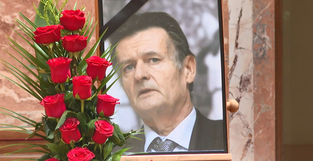 BIO JE PRVI UNUK VELIKE JUGOSLAVIJE Održana komemoracija Joški Brozu u Skupštini Srbije (VIDEO)