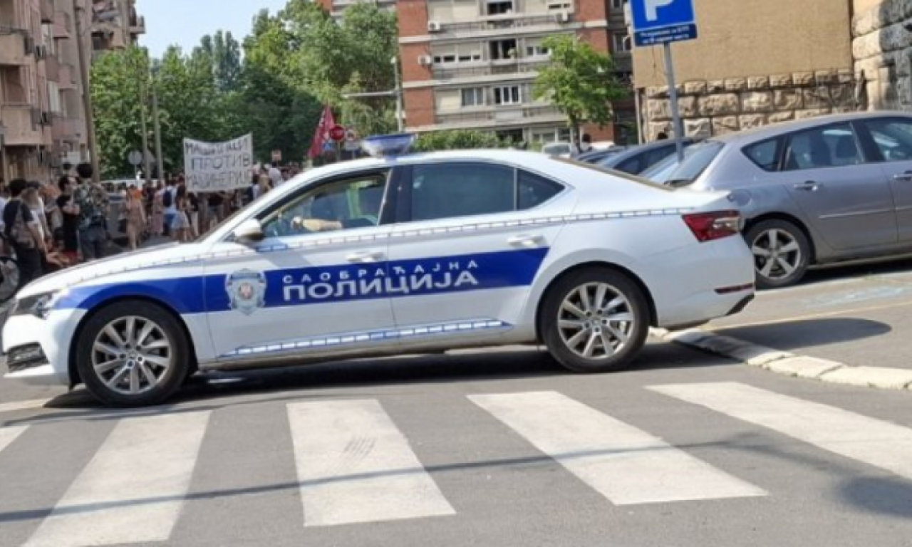 VELIKE GUŽVE DANAS U BEOGRADU Studenti i građani blokirali ovaj deo grada!