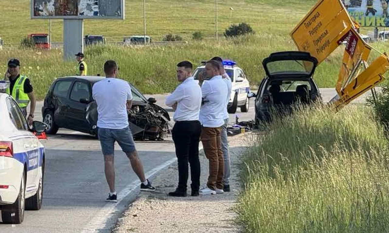 TEŽAK UDES NA ULAZU NA ZLATIBOR Od siline se odbio i udario u signalizaciju, vozila stoje smrskana (FOTO)