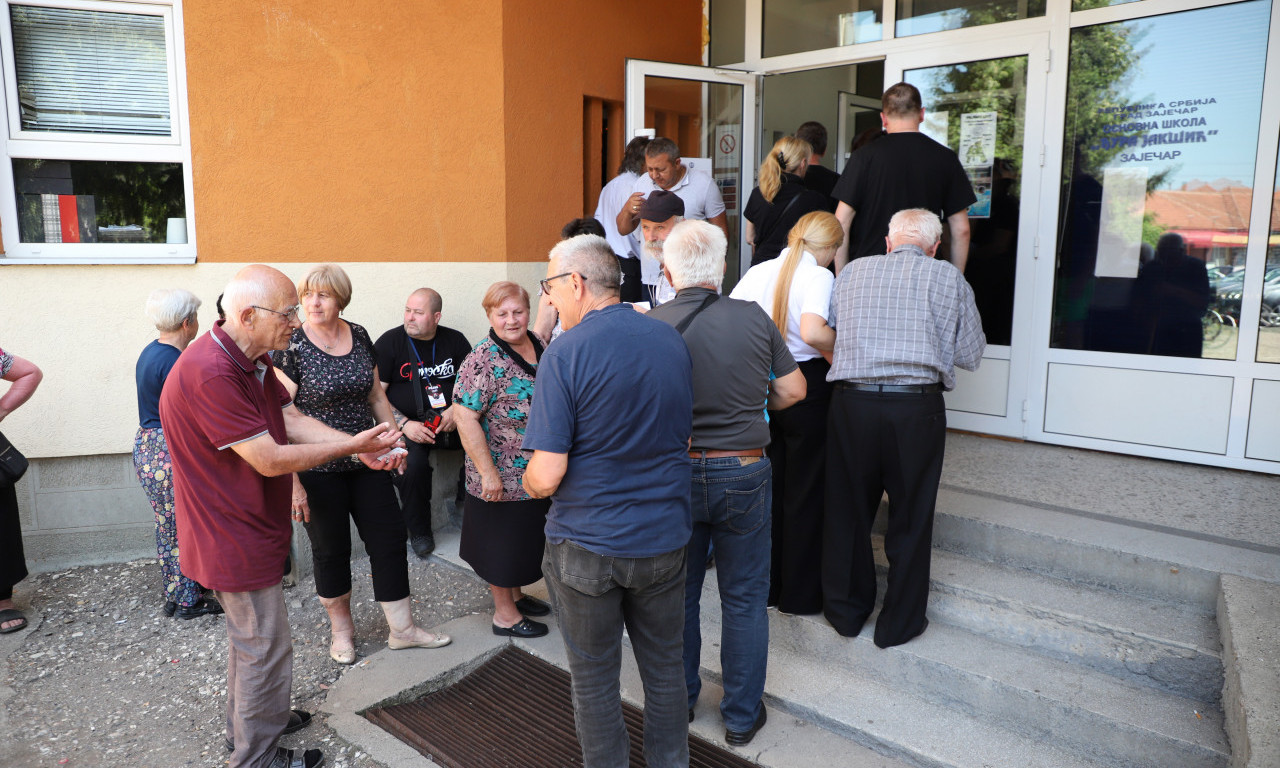 VEČERAS ĆETE SVE ZNATI O IZBORIMA Tačno u 19 sati stižu ovi rezultati