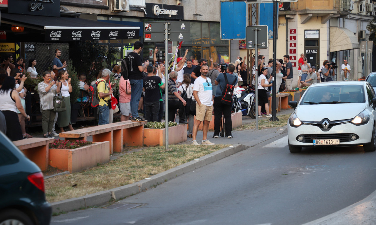 JUTRO POSLE IZBORA U ZAJEČARU Interventna na ulicama - evo šta je ostalo iza jučerašnjih okupljanja (VIDEO)