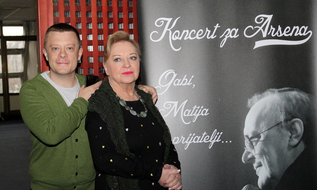 REKLI SU JOJ DA SAM POGINUO, PA JE POBACILA Filmska ljubavna priča Arsena Dedića i Gabi Novak