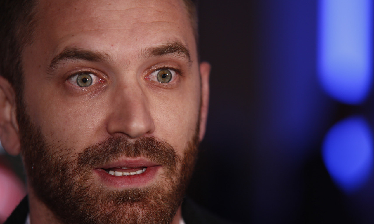 MOMČILO OTAŠEVIĆ PONOVO U CENTRU SKANDALA Krišom snimao socijalnu radnicu - tužba zbog tajnog zapisa