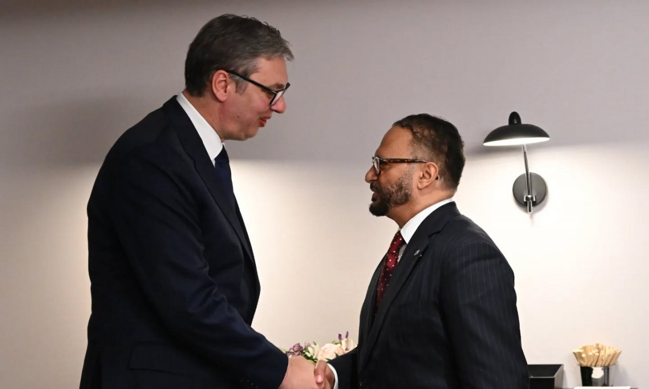 VUČIĆ ISKORISTIO FORUM U PRAGU I ZA OVO Predsednik danas ne staje - pogledajte sa kim se sastao (FOTO + VIDEO)