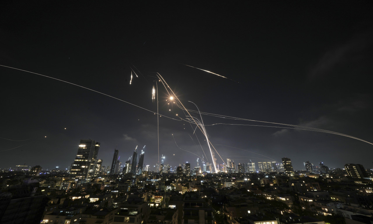 AMERIKANCI SE UKLJUČUJU U RAT IZRAELA I IRANA?! Mornarica već krenula ka Bliskom istoku!