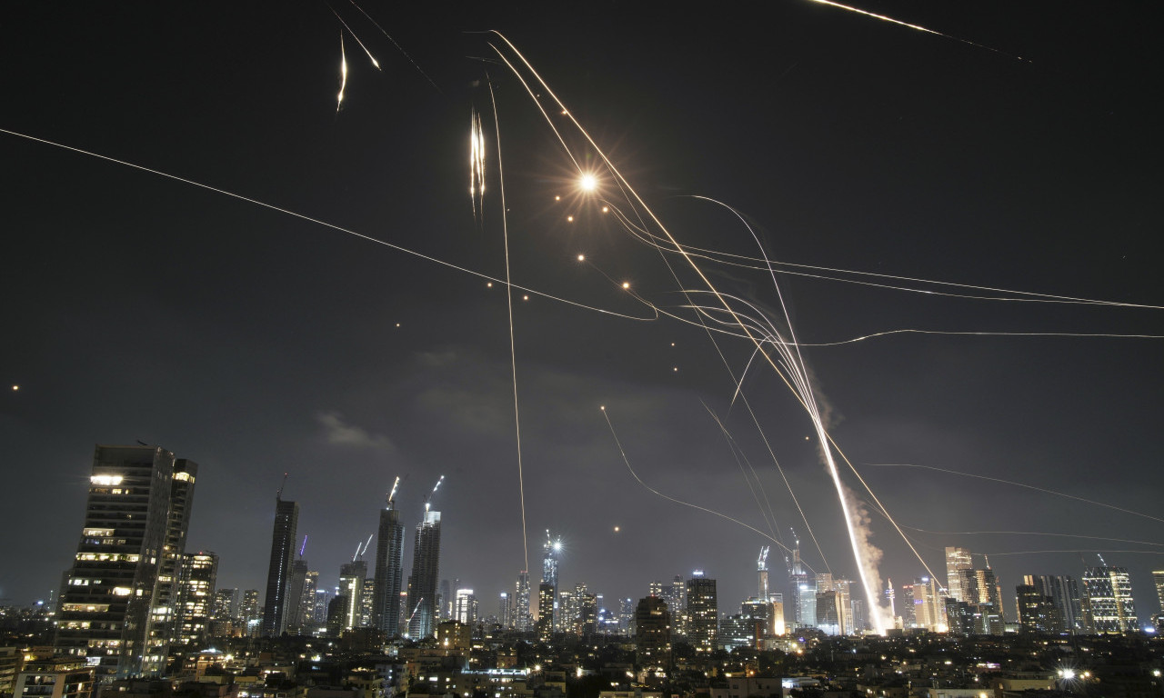 KIŠA RAKETA, NADREALNI PRIZORI IZ IZRAELA Napadi sve jači! Likvidirana "desna ruka" vođe Irana (VIDEO)