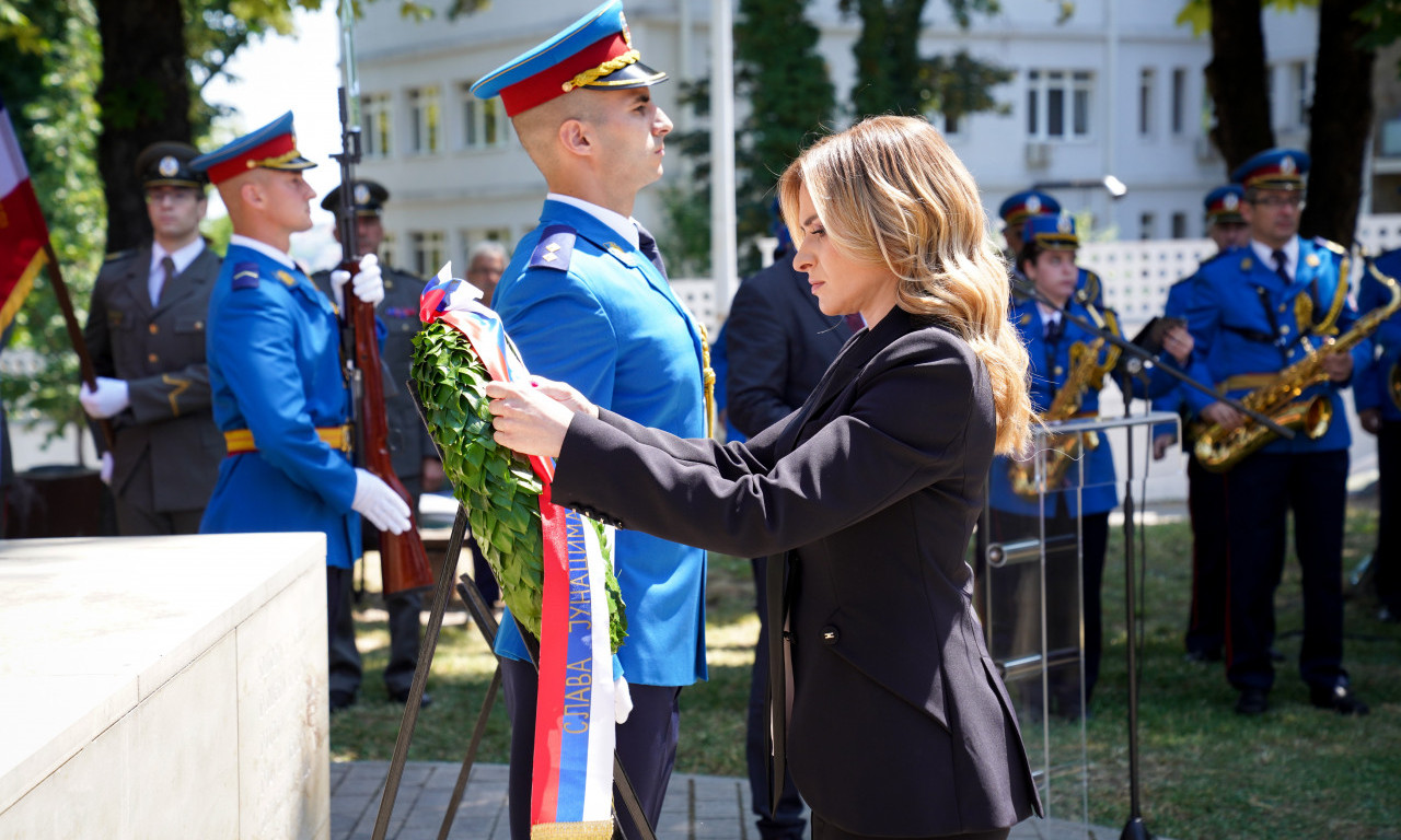 SRBIJA OBELEŽILA 26. GODIŠNJICU OD BITKE NA KOŠARAMA Stamenkovski položila venac na državnoj ceremoniji (FOTO/VIDEO)