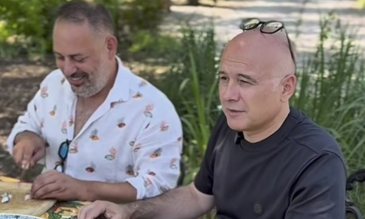 VUČEVIĆ ZASUKAO RUKAVE! Sa Brankom Babićem sprema burek, iznenadićete se kad vidite od čega (VIDEO)