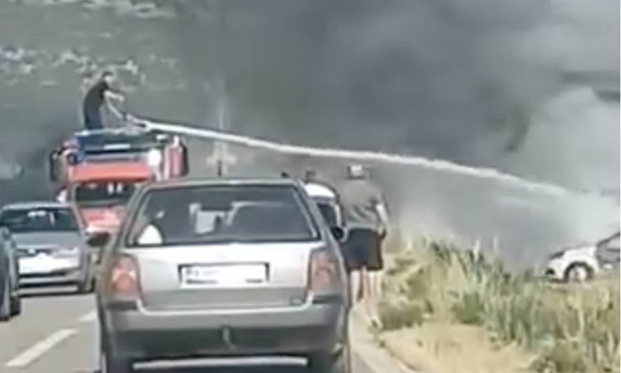 TELA POGINULIH KOD TREBINJA IZGORELA DO NEPREPOZNATLJIVOSTI U požaru automobila uništeni i dokumenti