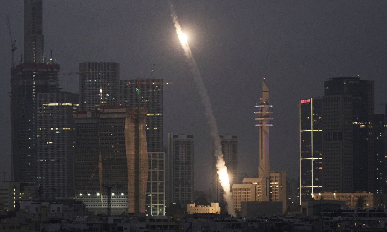 HITNO UPOZORENJE, SIRENE, PA SERIJA OD 100 RAKETA Krenuli novi snažni napadi Irana - glavna meta Tel Aviv