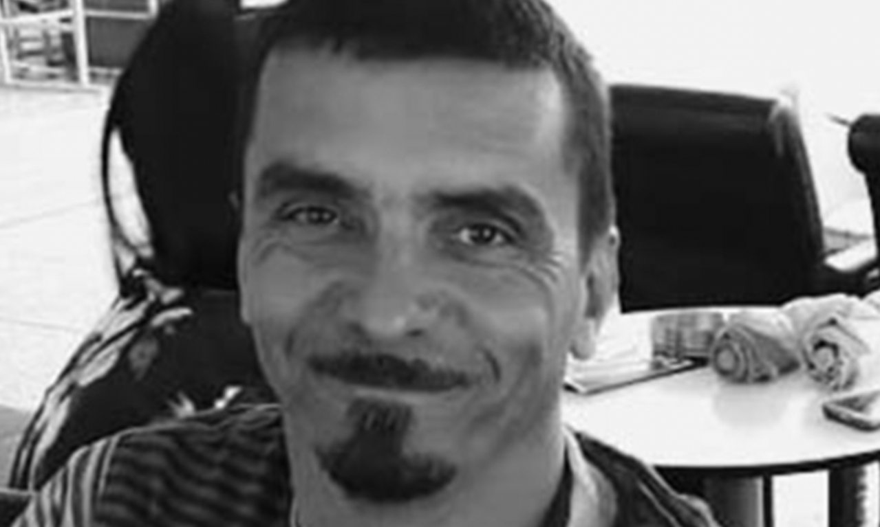 UMRO DEJAN RUSIMOVIĆ Napustio nas je veliki umetnik, a ova dela nikada neće biti zaboravljena
