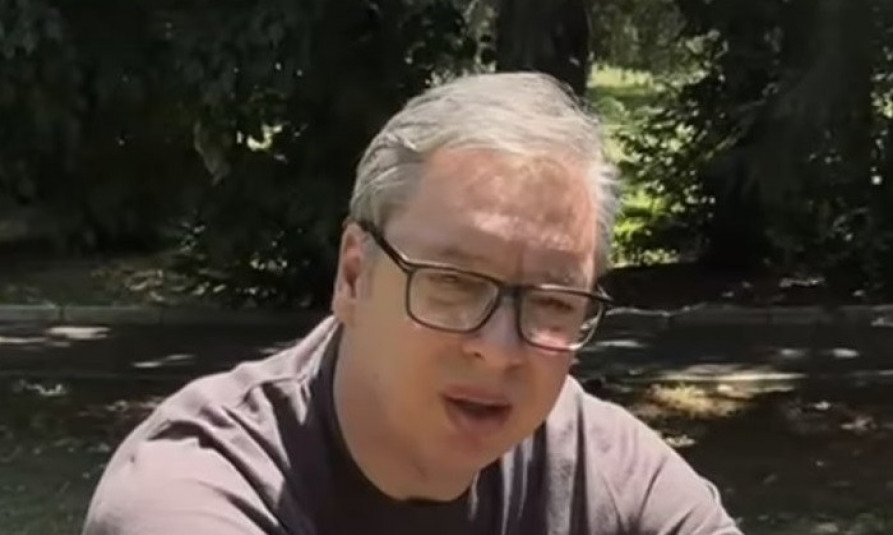 SRBIJA JE PONOVO NA DOBROM PUTU Vučić iz teretane poslao moćnu poruku građanima (VIDEO)