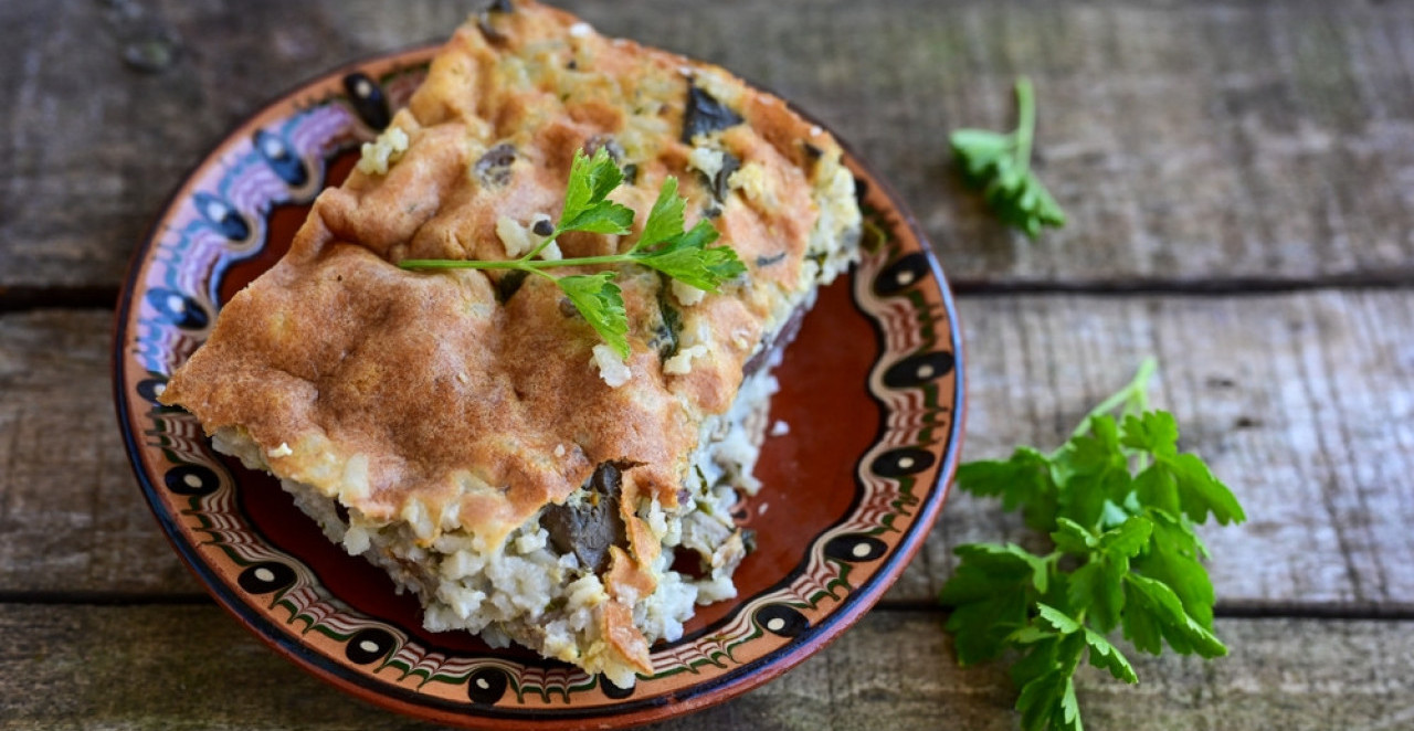 POSNA MUSAKA KAO IZ BAKINE SVESKE Zaboravite na meso – pirinač, povrće i kikiriki čine čudo od ukusa!