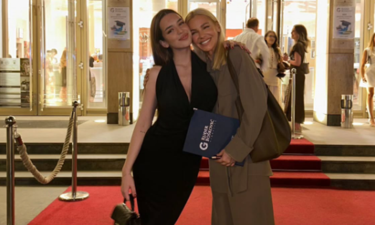 "MOJE DETE JE MATURIRALO"  Nataša Bekvalac se rasplakala od ponosa zbog ćerke Hane