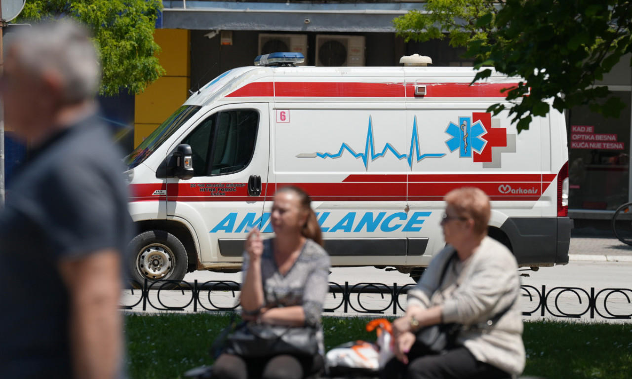 AMBULANTE PUNE, TELEFONI HITNE POMOĆI NE PRESTAJU DA ZVONE Evo šta muči pacijente po ovoj vrućinčini