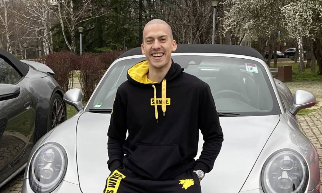 "BILA JE U GAĆICAMA, LJUBILI SMO SE" Baka Prase izneo šok detalje susreta sa poznatom pevačicom