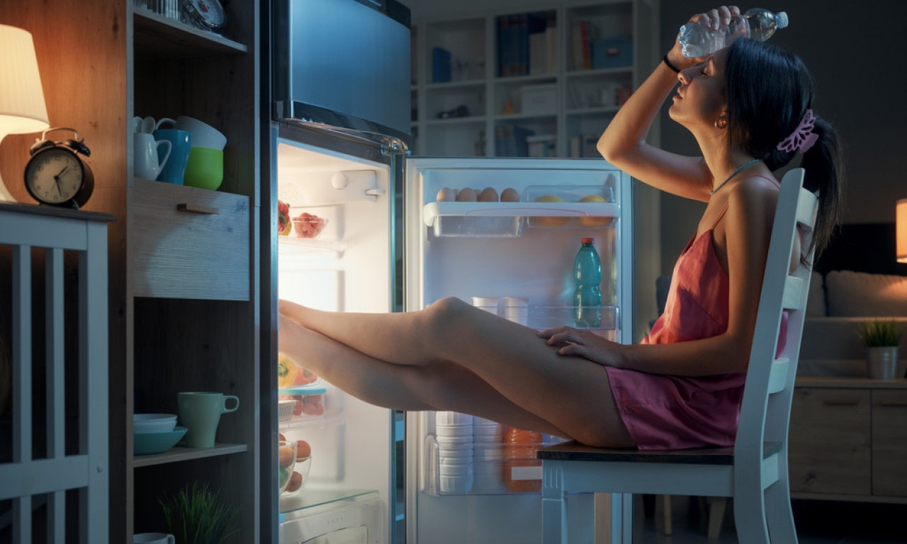 HLADAN DOM BEZ VELIKIH RAČUNA Najčešće greške i pametni trikovi za rashlađivanje prostorije tokom vrelih noći