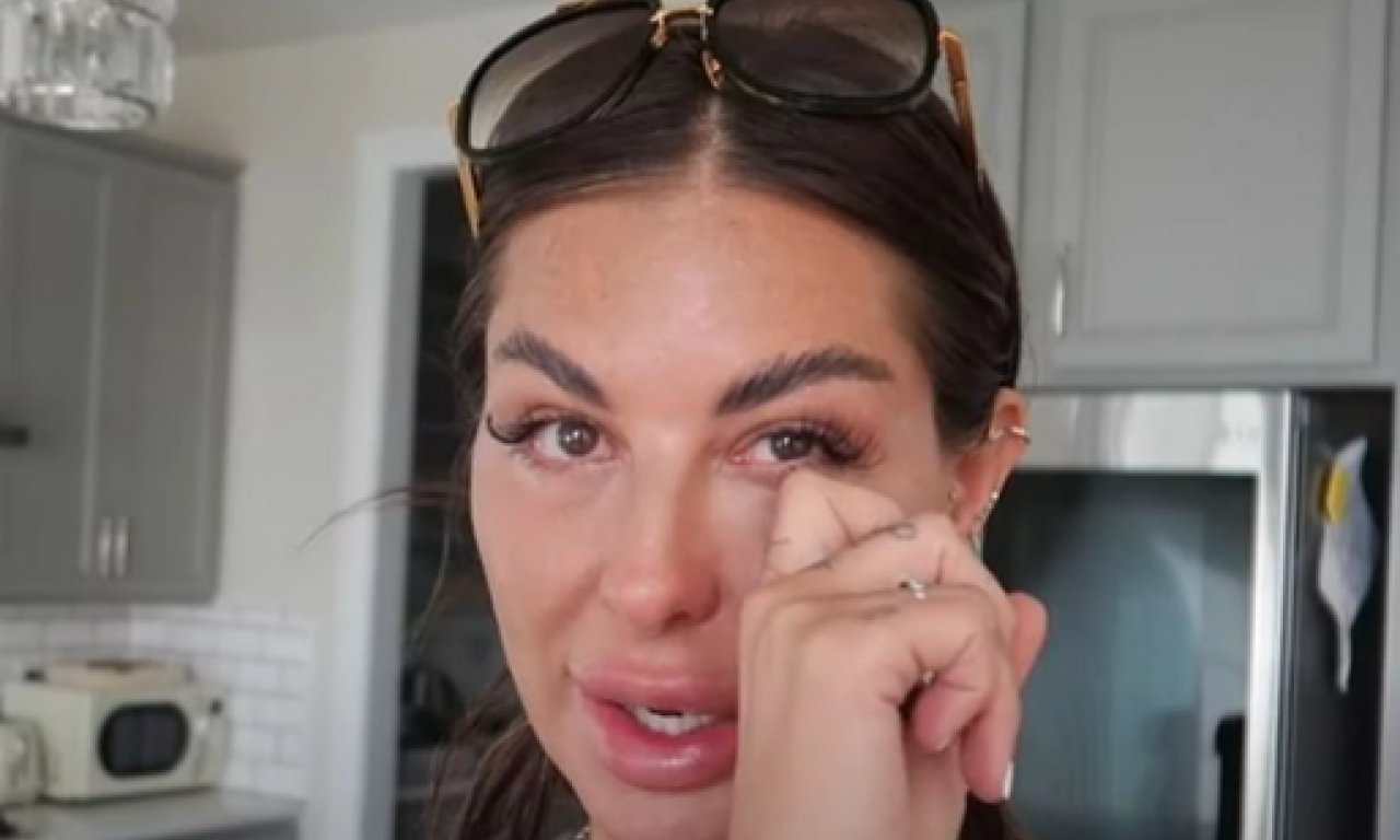 OPLJAČKANA ZORANNAH! Doživela neprijatnost u avionu zbog misterioznog nestanka: „Matori mi je drpio…“